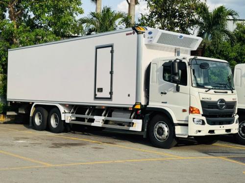 HINO 15 TẤN THÙNG ĐÔNG LẠNH TRẦN AUTO