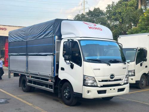 Hino 1.9 Tấn Thùng Mui Bạt Bửng Nâng