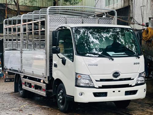 Xe Tải HINO 2T4 Thùng Mui Bạt  2024 -  HINO 2.4 Tấn Thùng mui bạt EURO 5