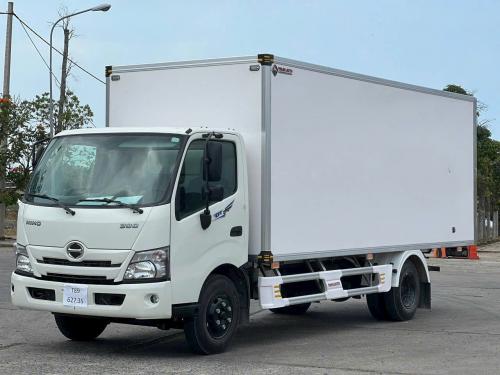 Xe Tải HINO 3T5 Thùng Bảo Ôn - HINO XZU720L Thùng Bảo Ôn